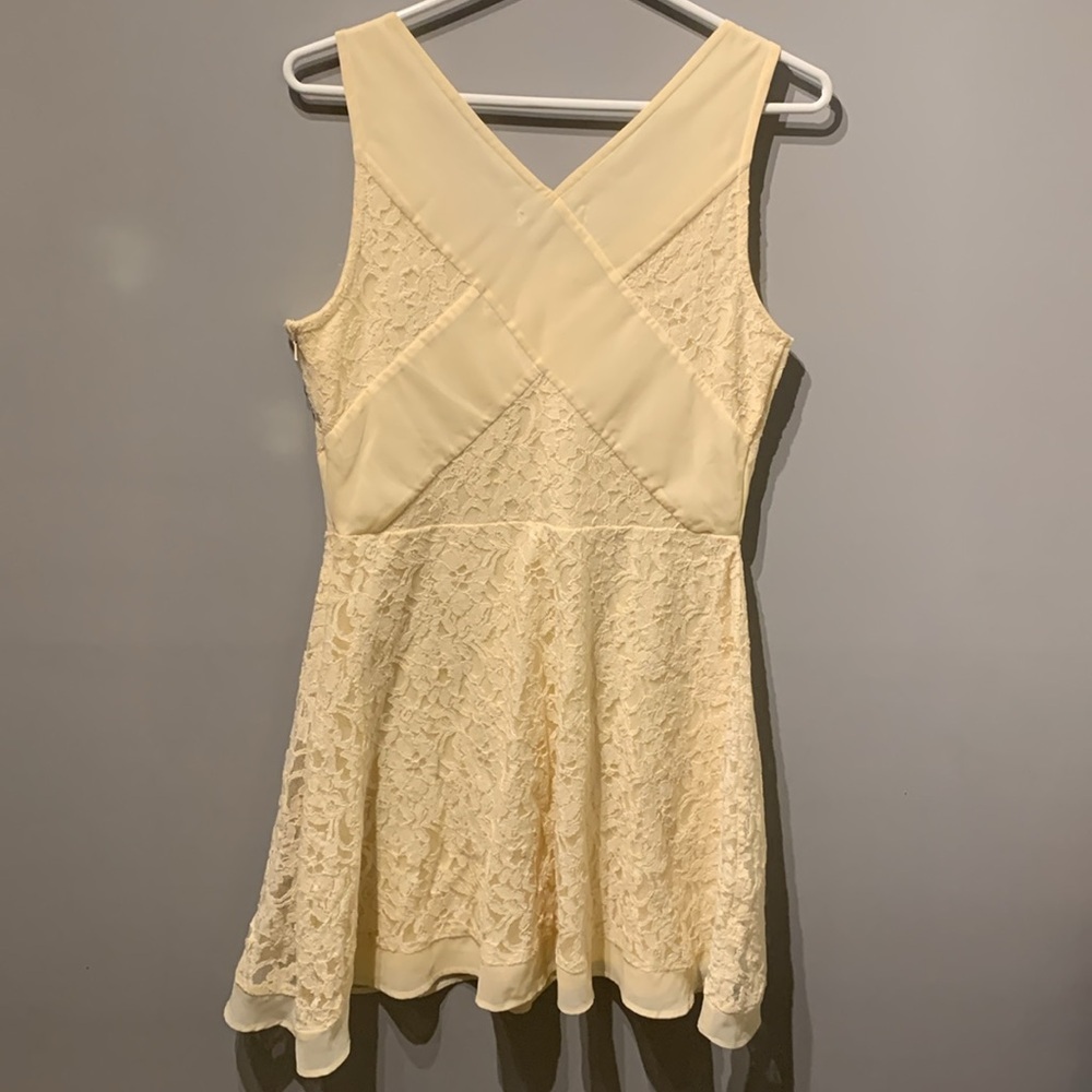 NWT American Eagle Outfitters Cream Lace Dress - Picture 3 of 4